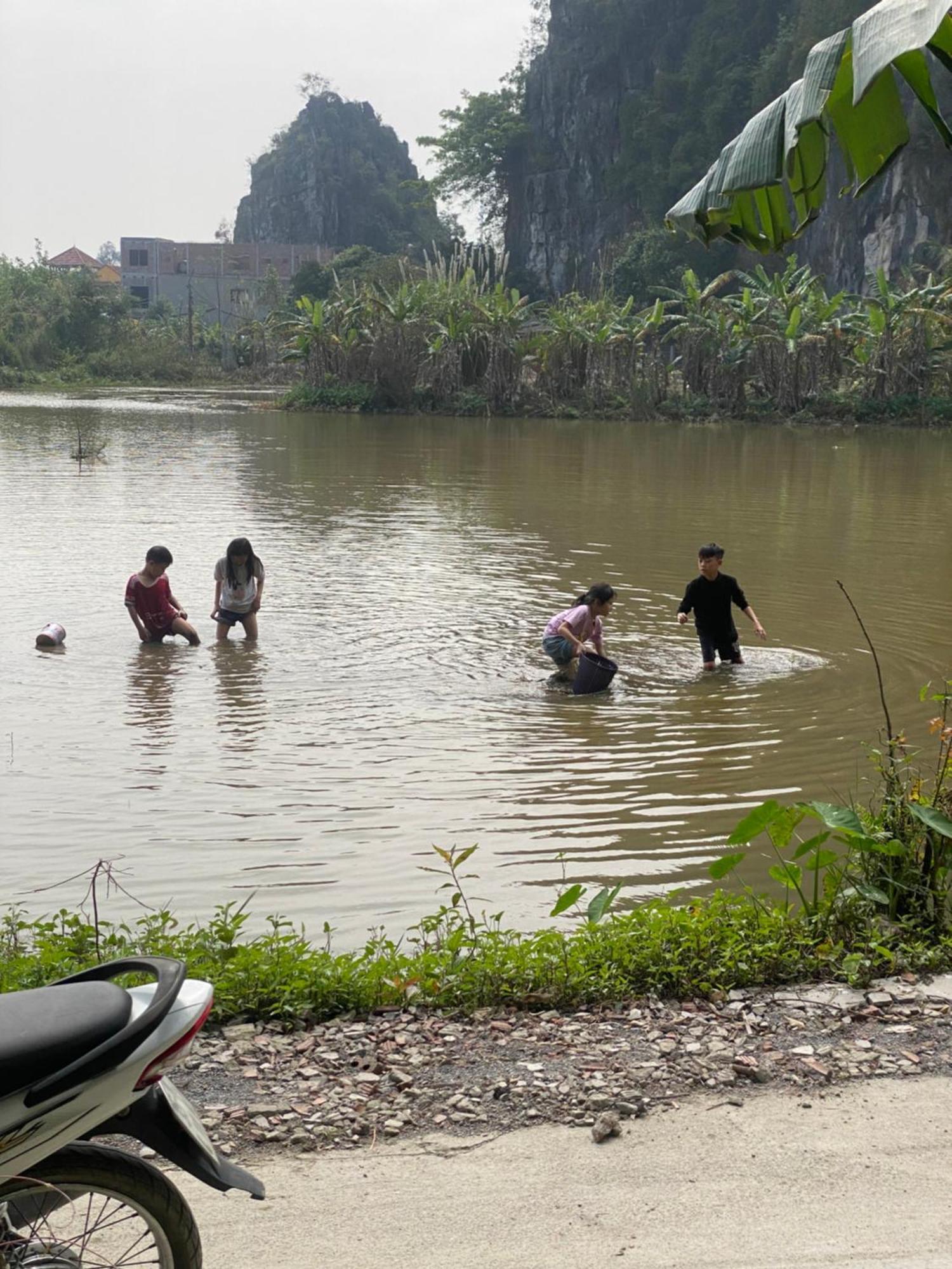 Tam Coc Charming Bungalow Bed & Breakfast Ninh Binh Bagian luar foto